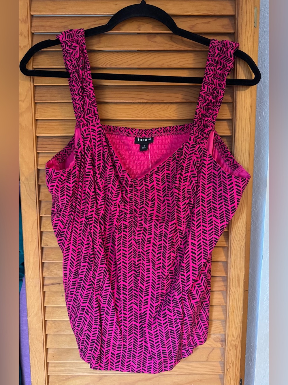 NWT Torrid Challis Smocked Top